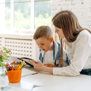 Treba li svaka škola imati psihologa i tko je odgovoran ako ga nema?
