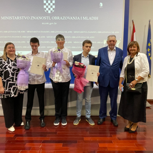 Zaslužene nagrade vrijednim maturantima