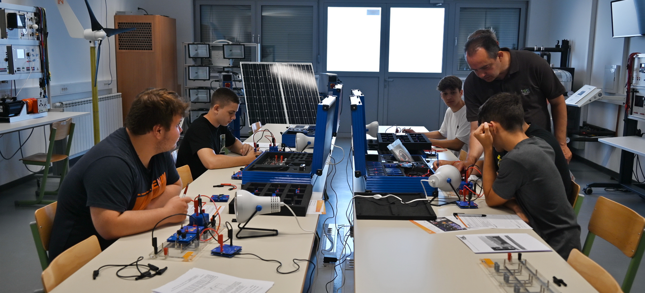 Svi nastavnici još nisu shvatili da postaju moderatori!