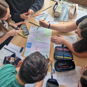 TEMA BROJA  -  Razbijen mit o obrazovanju u Hrvatskoj ‒ pozadina istraživanja „glasa učitelja i nastavnika” 