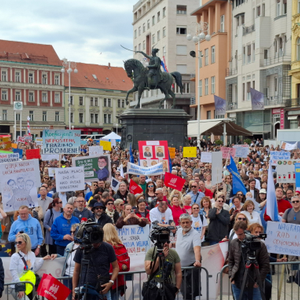 TEMA BROJA - Hoće li ova školska godina polučiti novi rekord učeničkih izostanaka?