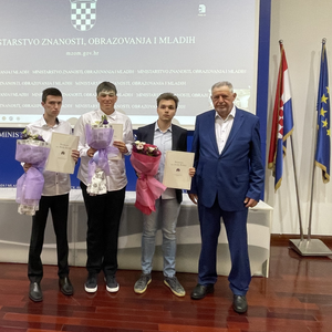Zaslužene nagrade vrijednim maturantima