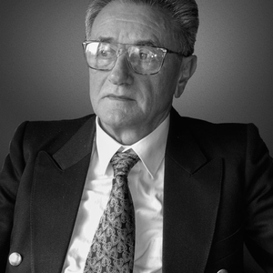 TEMA BROJA - Uloga knjižničara u kulturnoj i javnoj djelatnosti odgojno-obrazovnih ustanova 