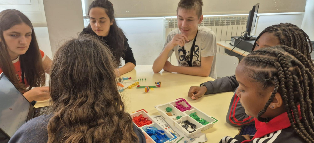 Gradimo mostove građanstva i znanja