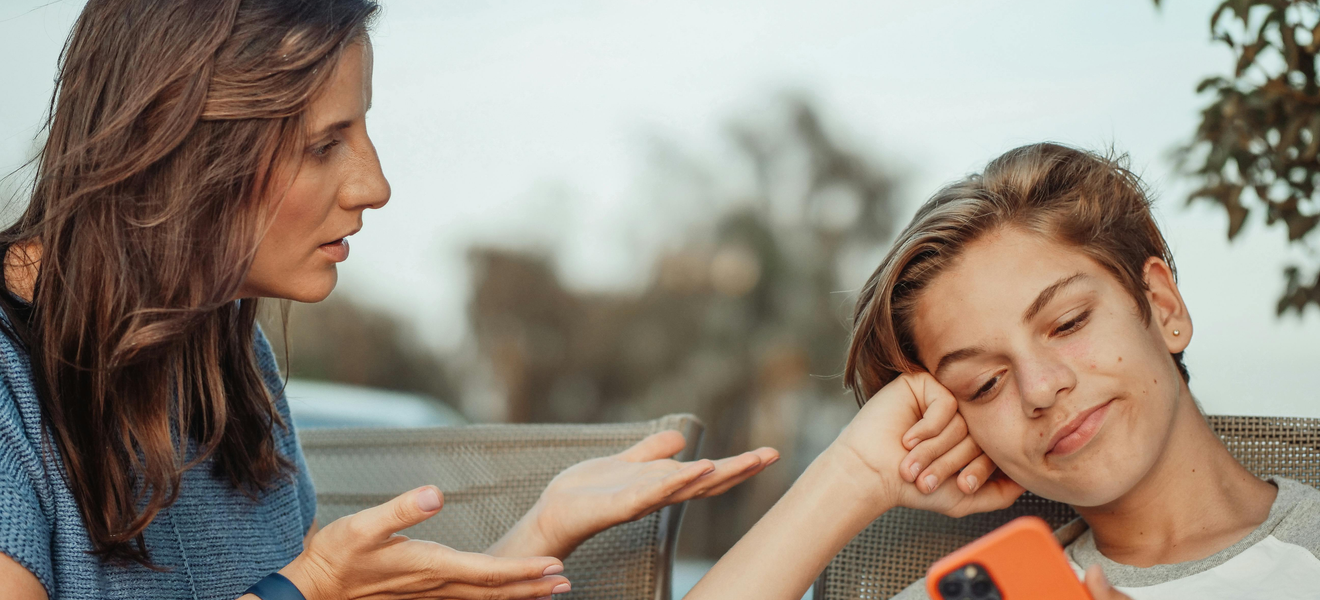 Religioznost odvraća adolescente od spolnih odnosa