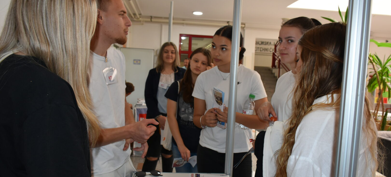 Otvorili smo školu osmašima