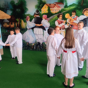 Nemamo poštu, dom zdravlja, kino, ali imamo školu, itekakvu! 