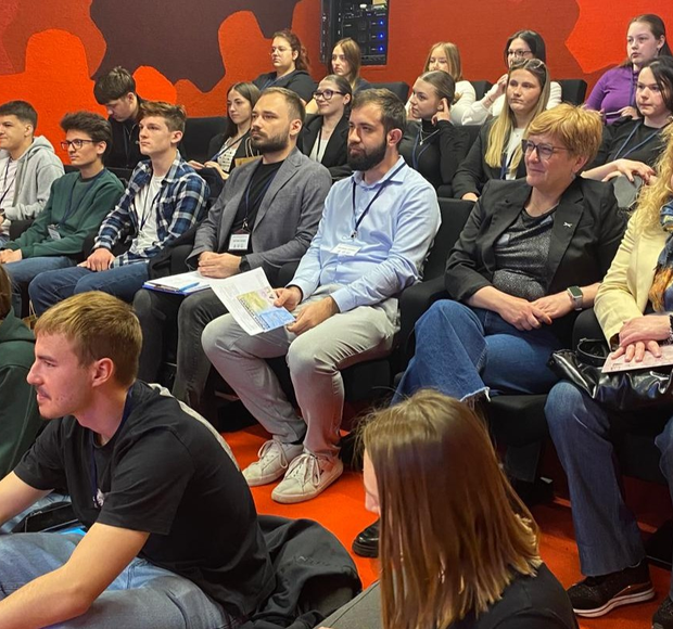 Učenici dvaju istoimenih škola na istom zadatku 