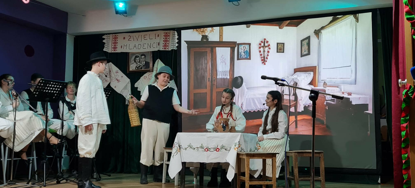 Nemamo poštu, dom zdravlja, kino, ali imamo školu, itekakvu! 