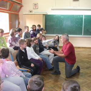 TEMA BROJA  -  Razbijen mit o obrazovanju u Hrvatskoj ‒ pozadina istraživanja „glasa učitelja i nastavnika” 